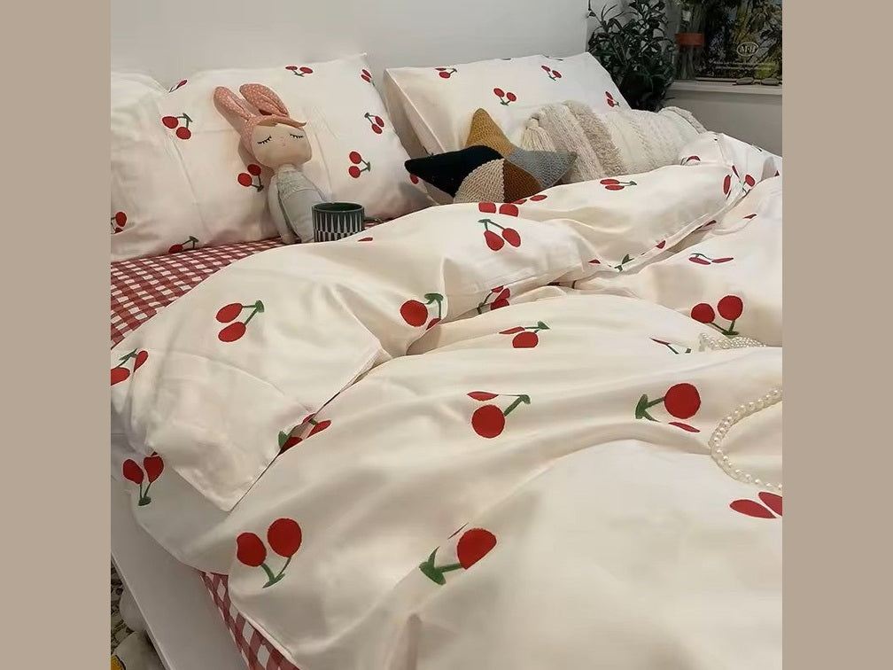 Bold Cherry 3-pc Bedding Set