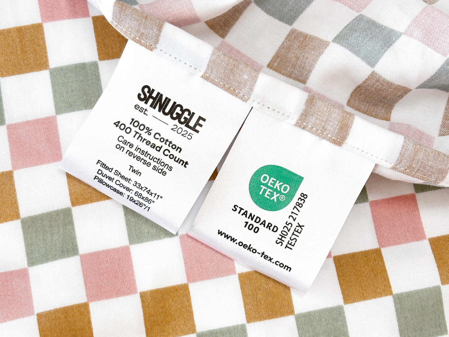 SHNUGGLE Toddler sheet + pillowcase- colorful checker